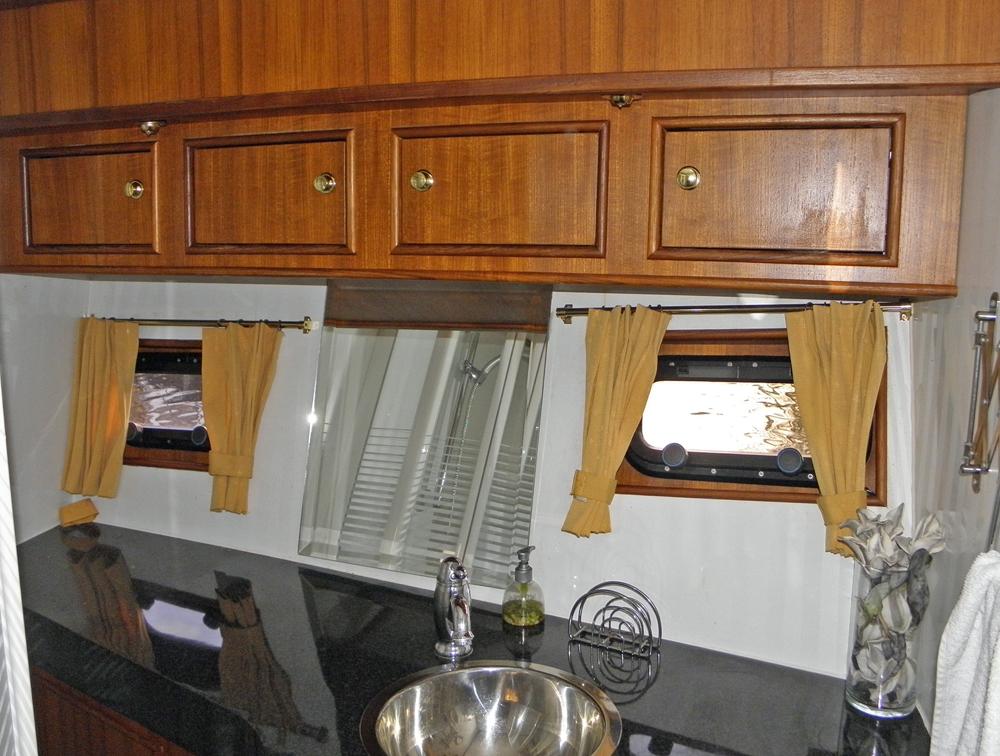 Vorschiff, Innenausstattung